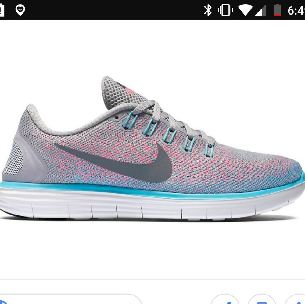 EUC Nike Free RN Distance